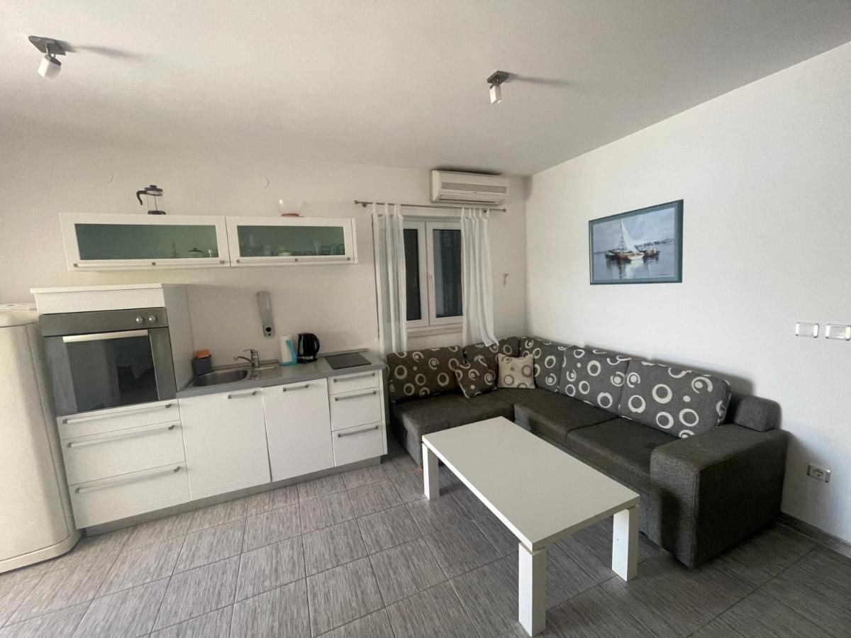Apartments Andrea Стара Новаля Екстериор снимка