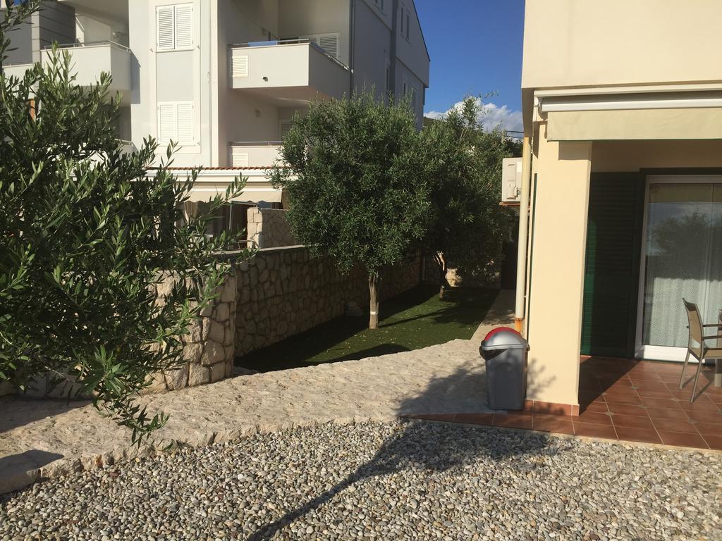 Apartments Andrea Стара Новаля Стая снимка