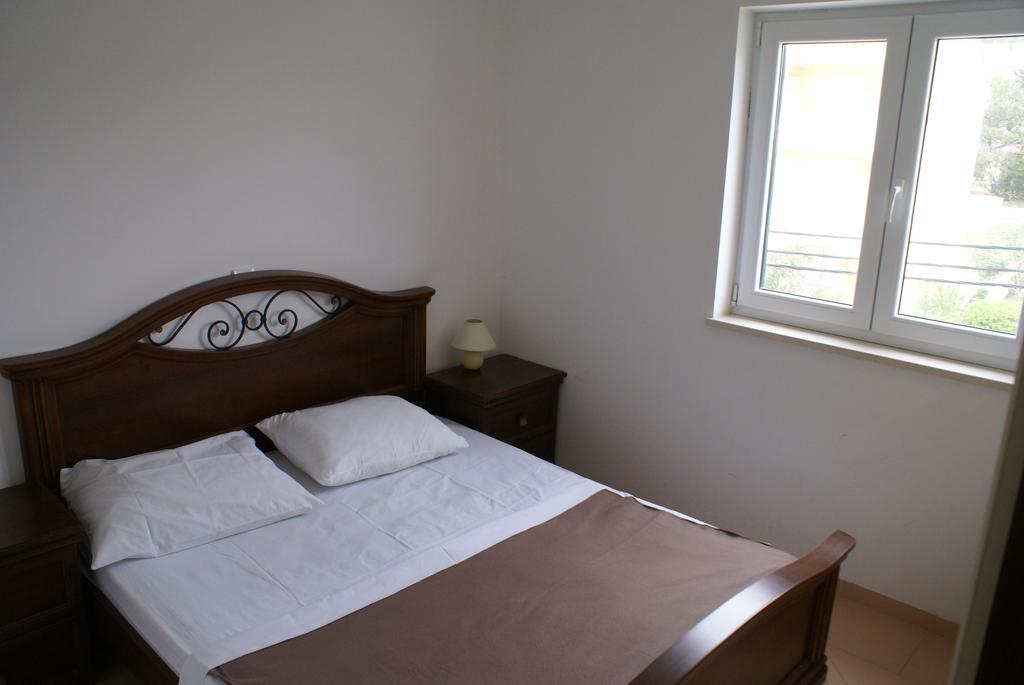 Apartments Andrea Стара Новаля Екстериор снимка